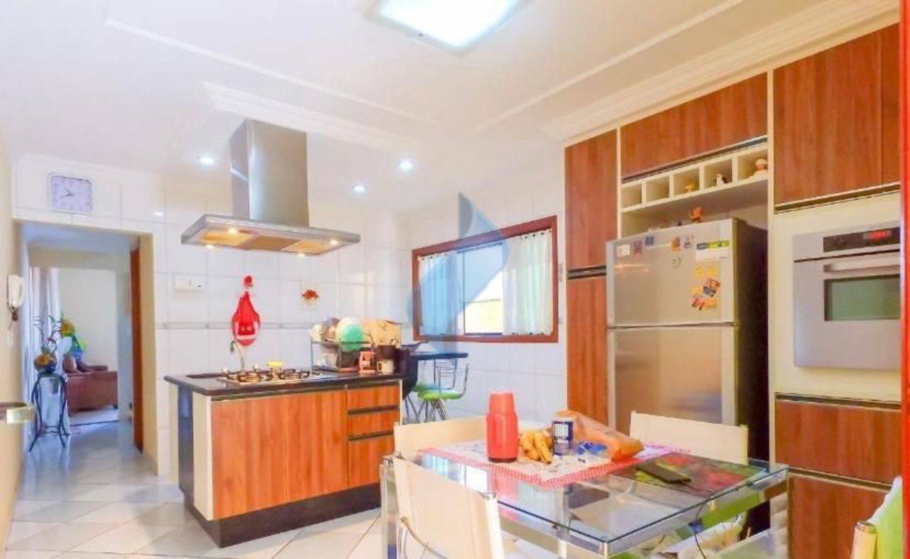 Sobrado, 3 quartos, 247 m² - Foto 4