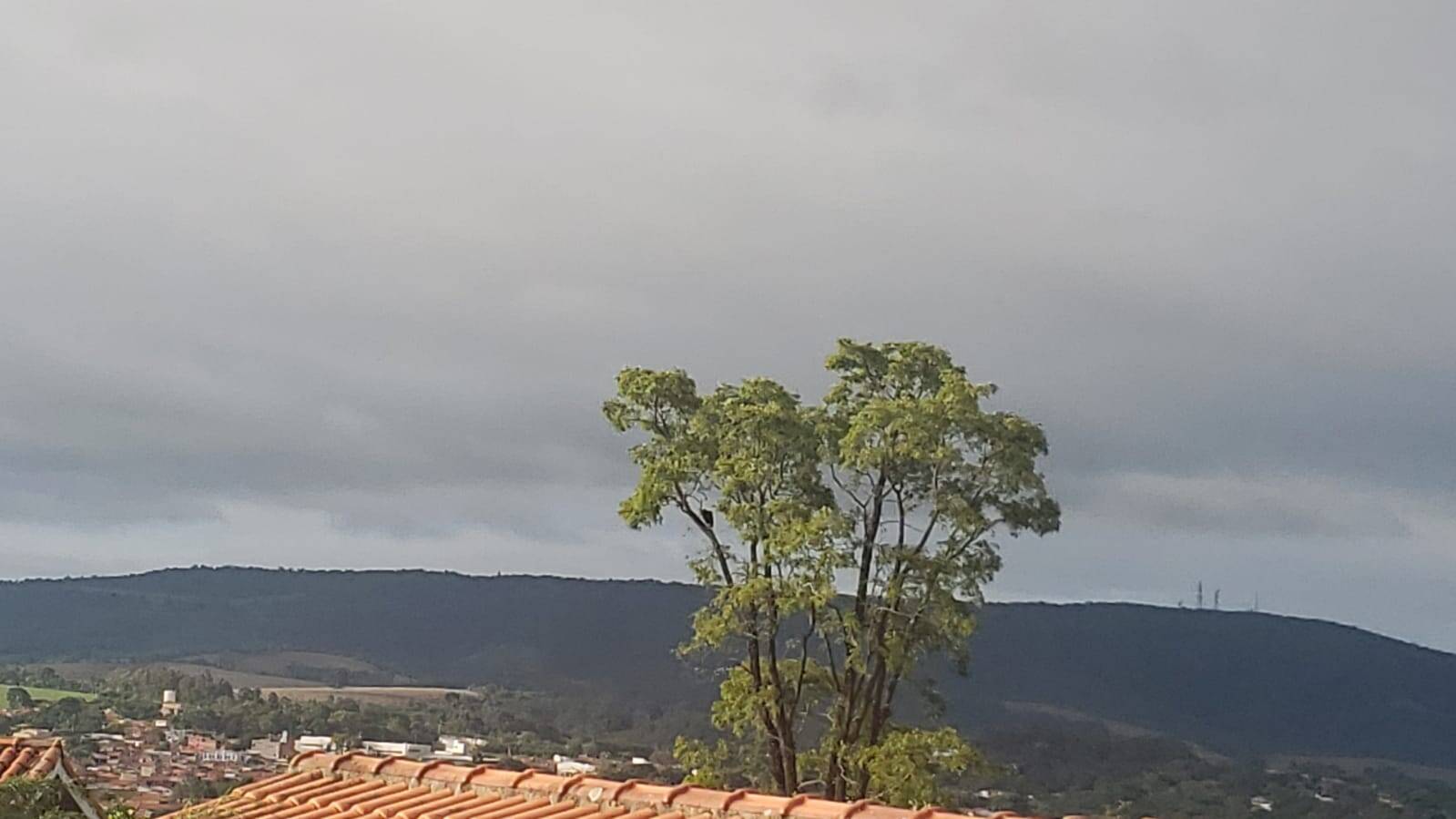 Chácara, 2 quartos, 1200 m² - Foto 2