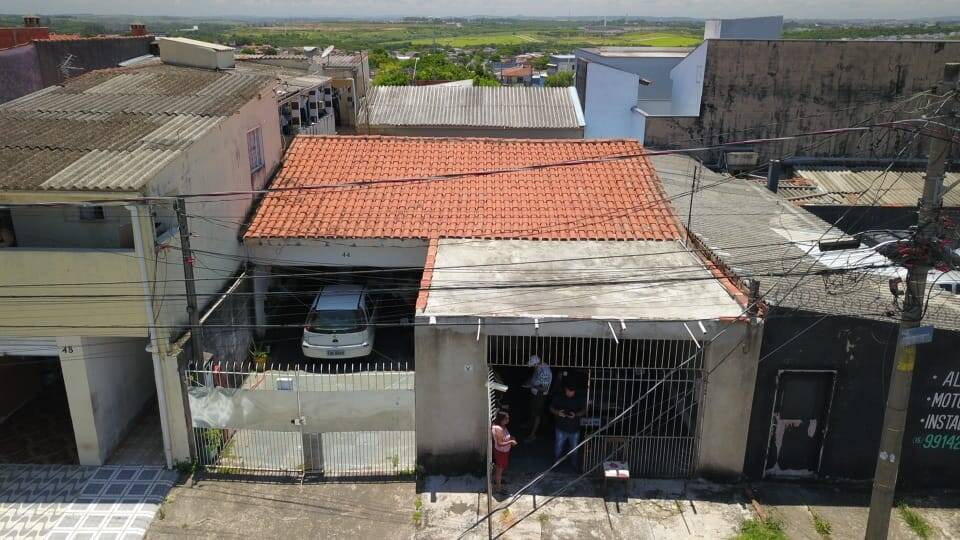 Casa, 4 quartos, 175 m² - Foto 1