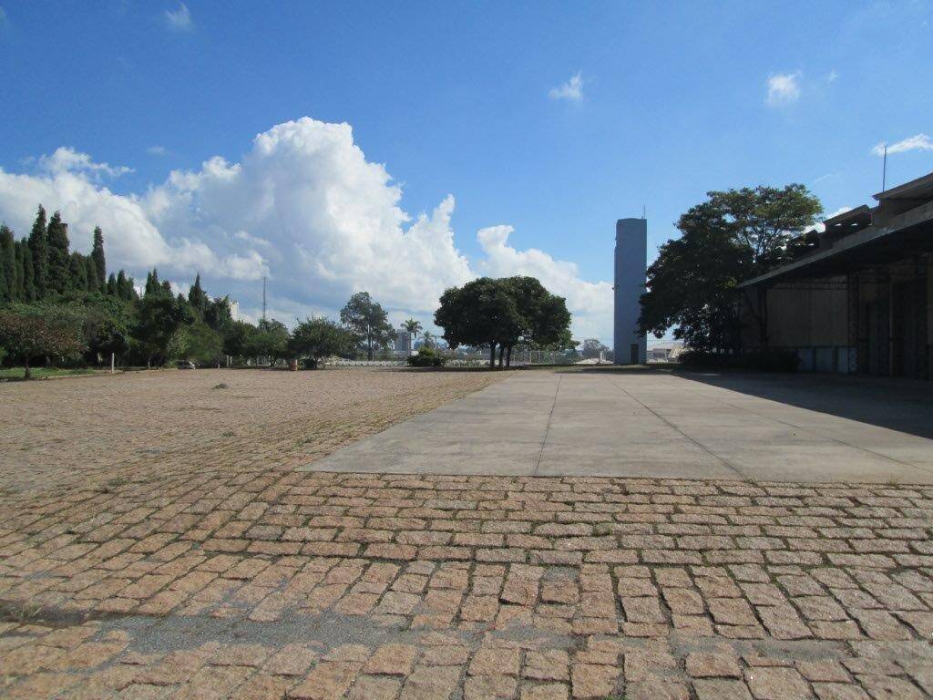 Prédio Inteiro - Foto 1