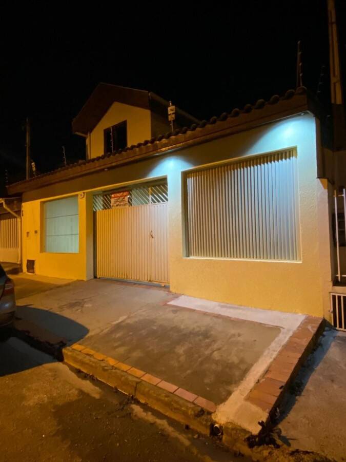 Casa, 4 quartos, 275 m² - Foto 1