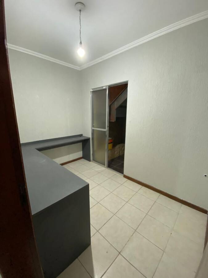 Casa, 4 quartos, 275 m² - Foto 28