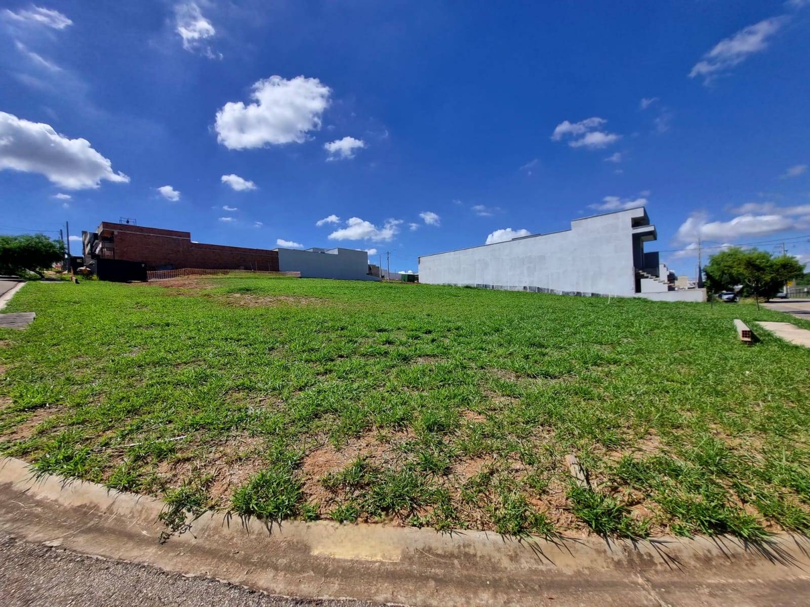 Terreno, 235 m² - Foto 1