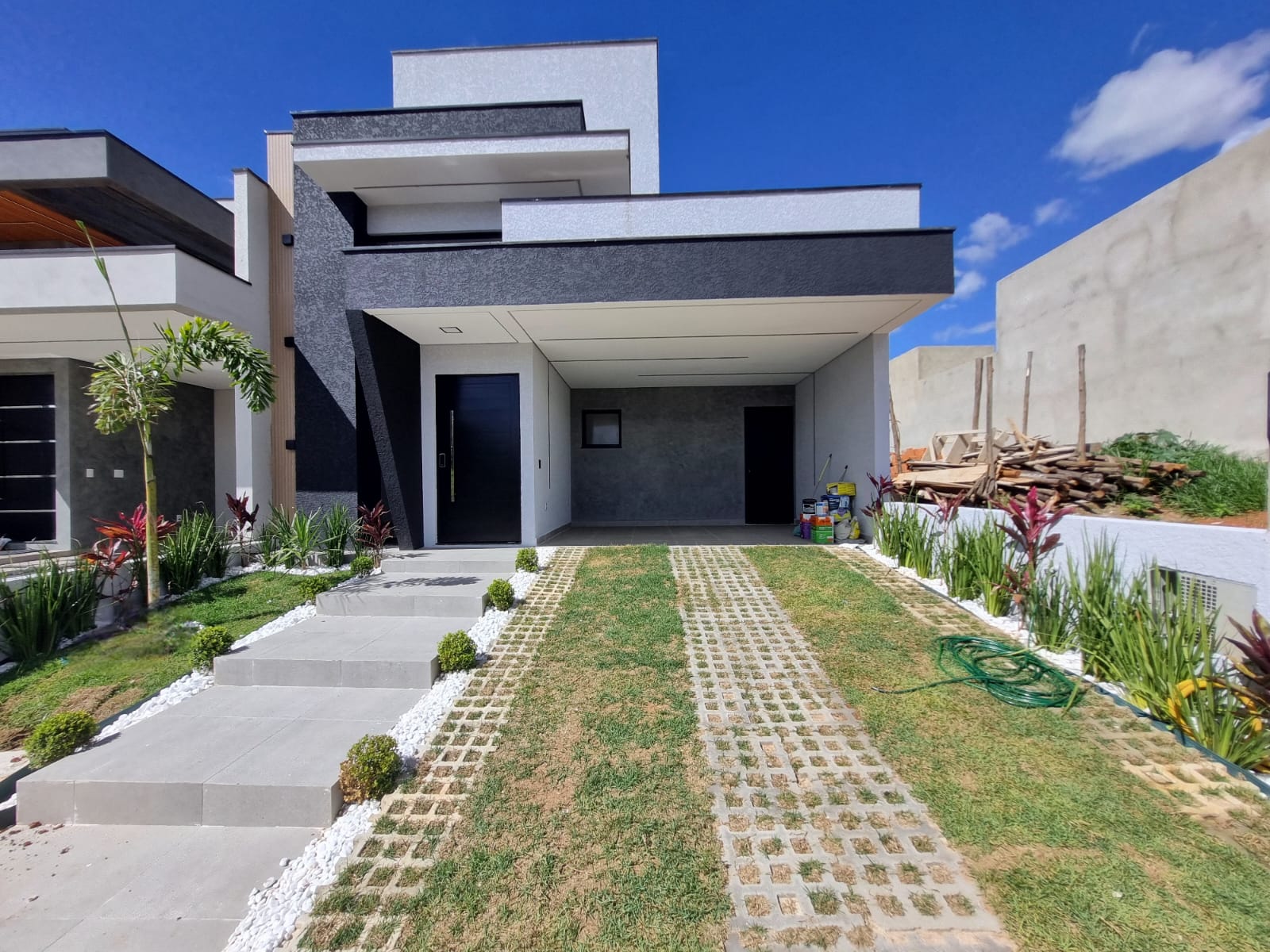 Casa de Condomínio, 3 quartos - Foto 1