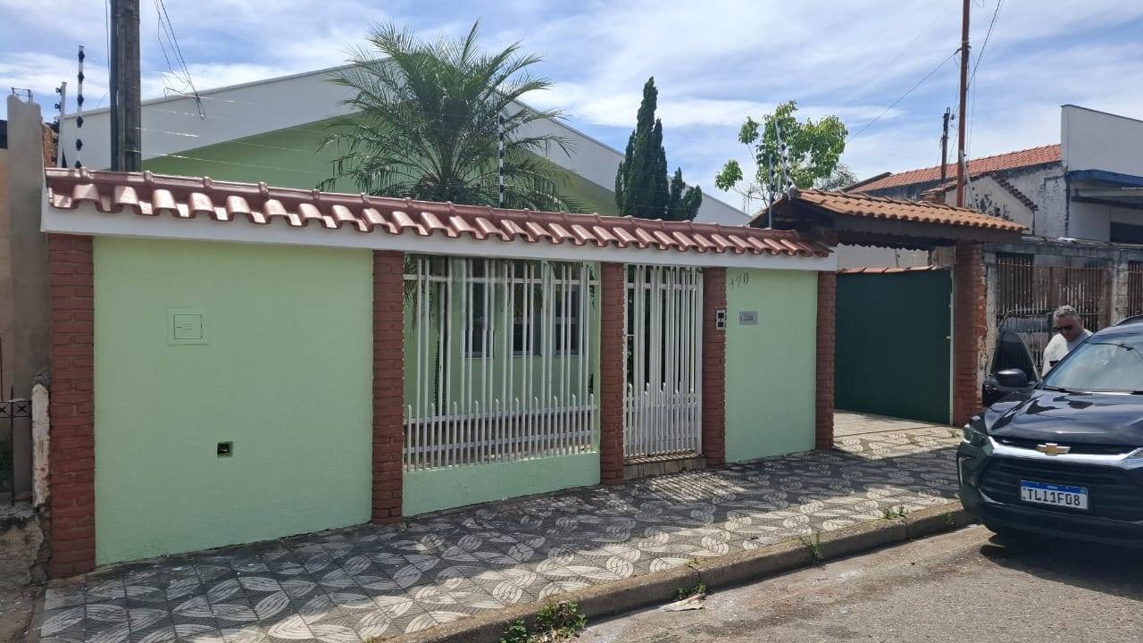 Casa, 3 quartos, 180 m² - Foto 1
