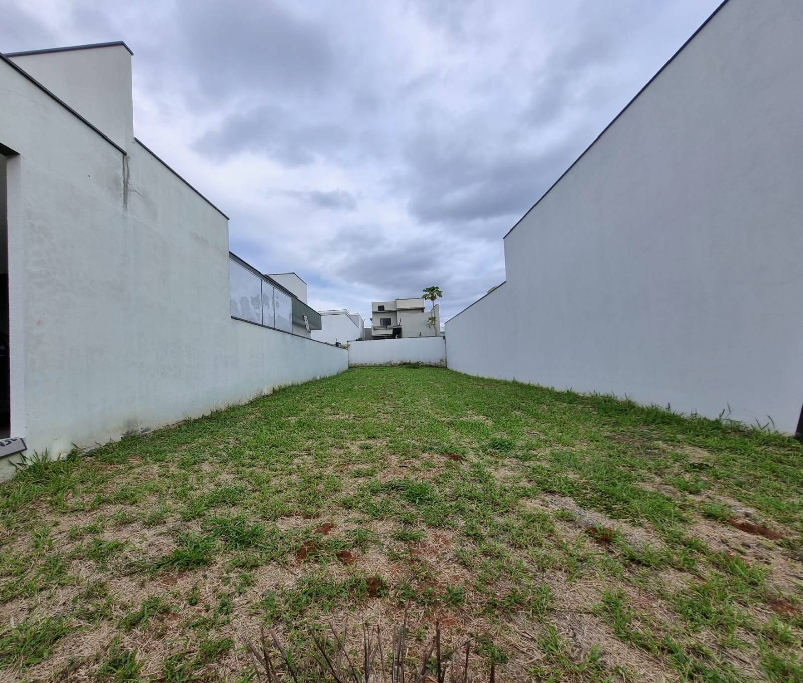 Terreno, 240 m² - Foto 1