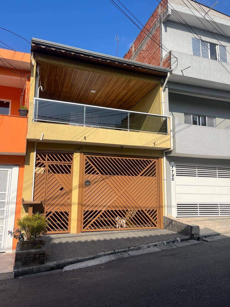 Casa, 3 quartos, 200 m² - Foto 1
